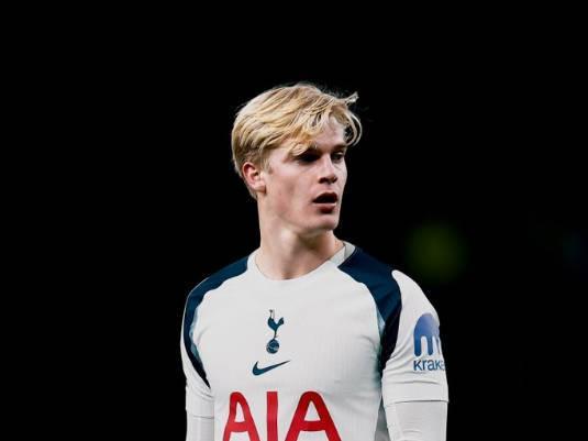 B体育app下载-热刺官方：贝里瓦尔已接收左脚踝手术；据悉可能伤缺三个月